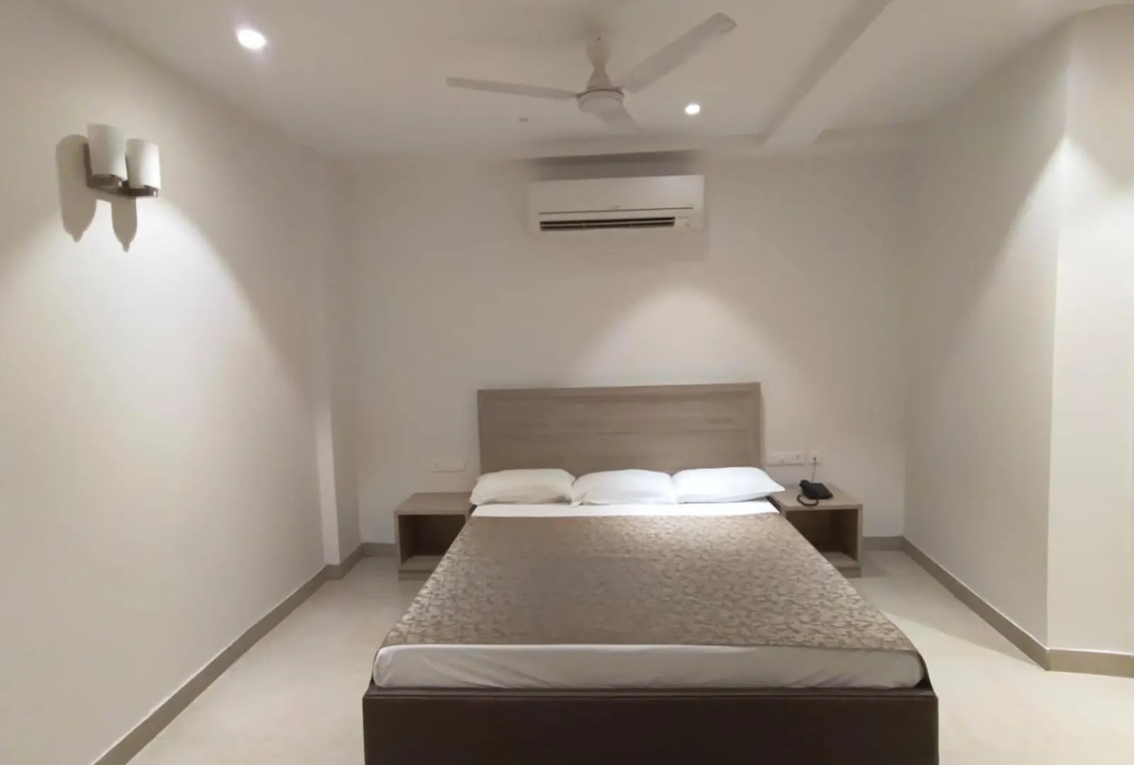 Hotel Bagla Atithi Banaras Varanasi