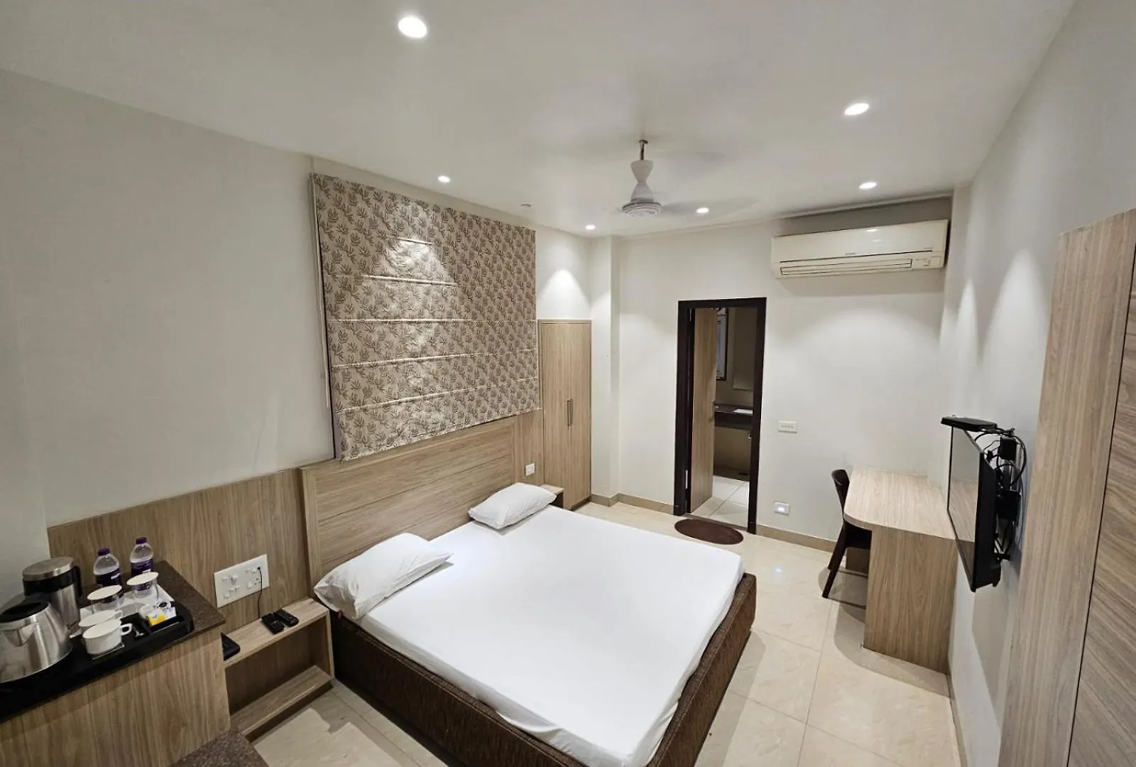 Hotel Bagla Atithi Banaras Varanasi