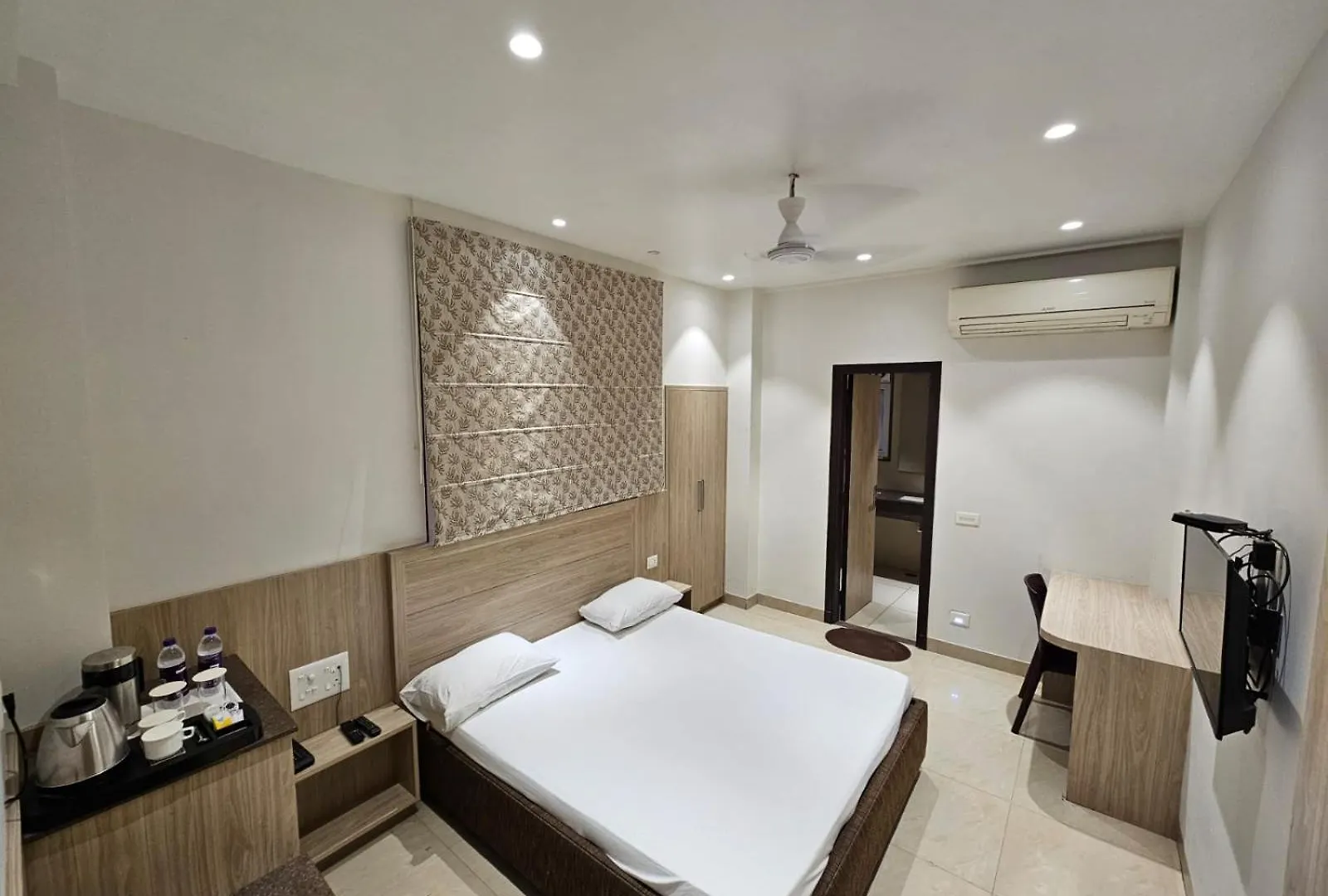 Hotel Bagla Atithi Banaras Varanasi